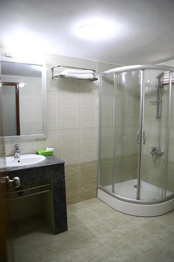 Hotel City Plaza Jessore Eksteriør billede