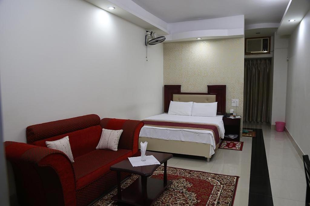 Hotel City Plaza Jessore Eksteriør billede
